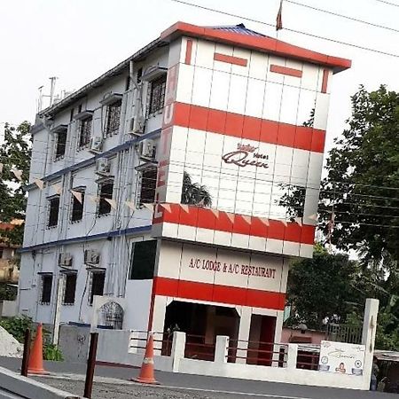 Hotel Queen Islampur Екстер'єр фото